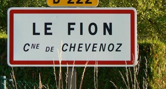 Drôle: Tour de france des villages au nom bizarre (photos)