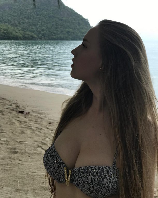 oksana-neveselaya-8