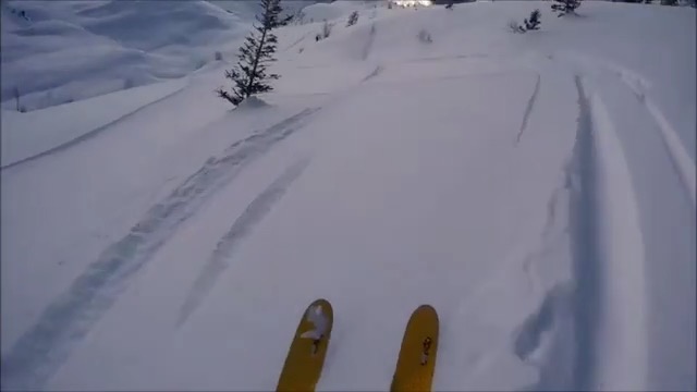 skieur-tombe-falaise