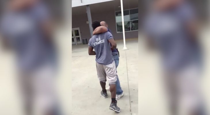 agent-securite-bagarre-eleve