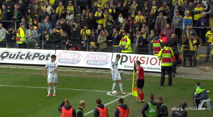 supporters-jettent-rats-morts