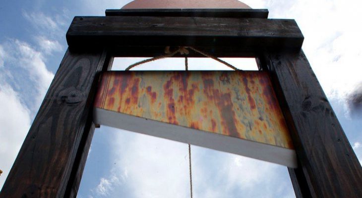 guillotine-2