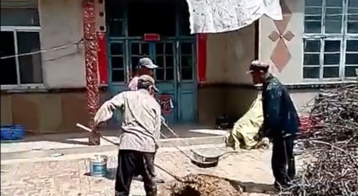 ouvriers-chinois-mortier