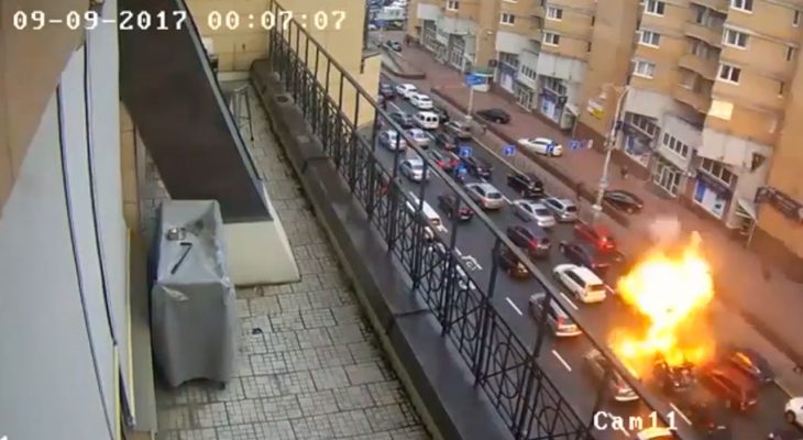 voiture-explose-kiev